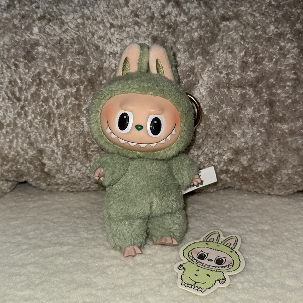 POP MART LABUBU GREEN GRAPE - Picture 2 of 6